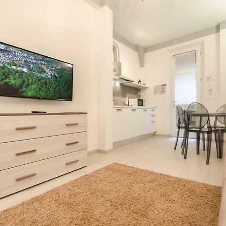 Le Torri Suite, Davanzale Vista Due Torri Bologna Eksteriør billede