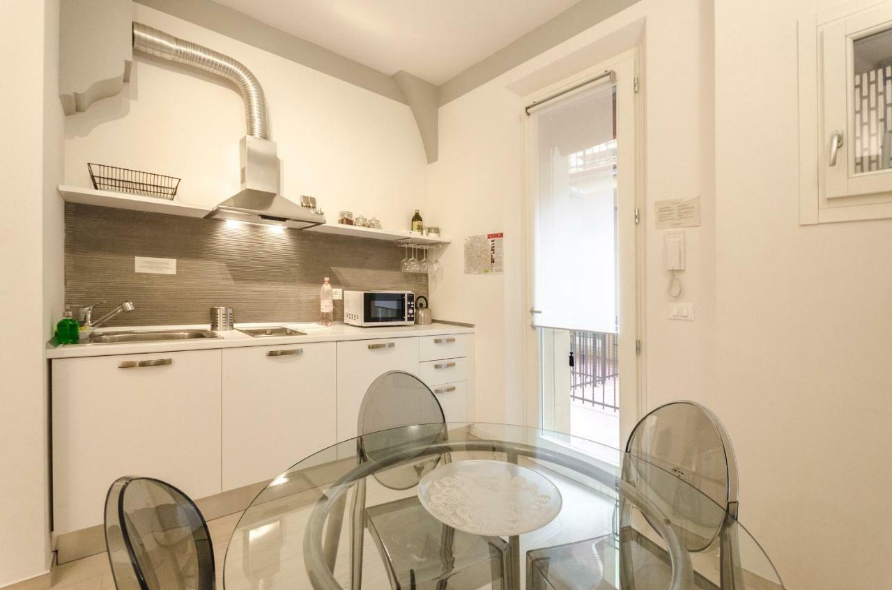 Le Torri Suite, Davanzale Vista Due Torri Bologna Eksteriør billede