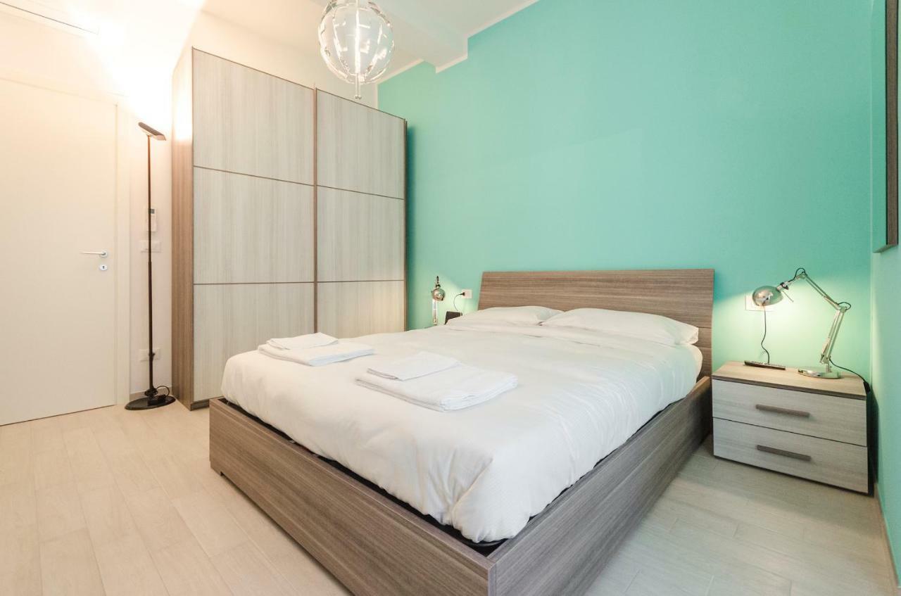 Le Torri Suite, Davanzale Vista Due Torri Bologna Eksteriør billede