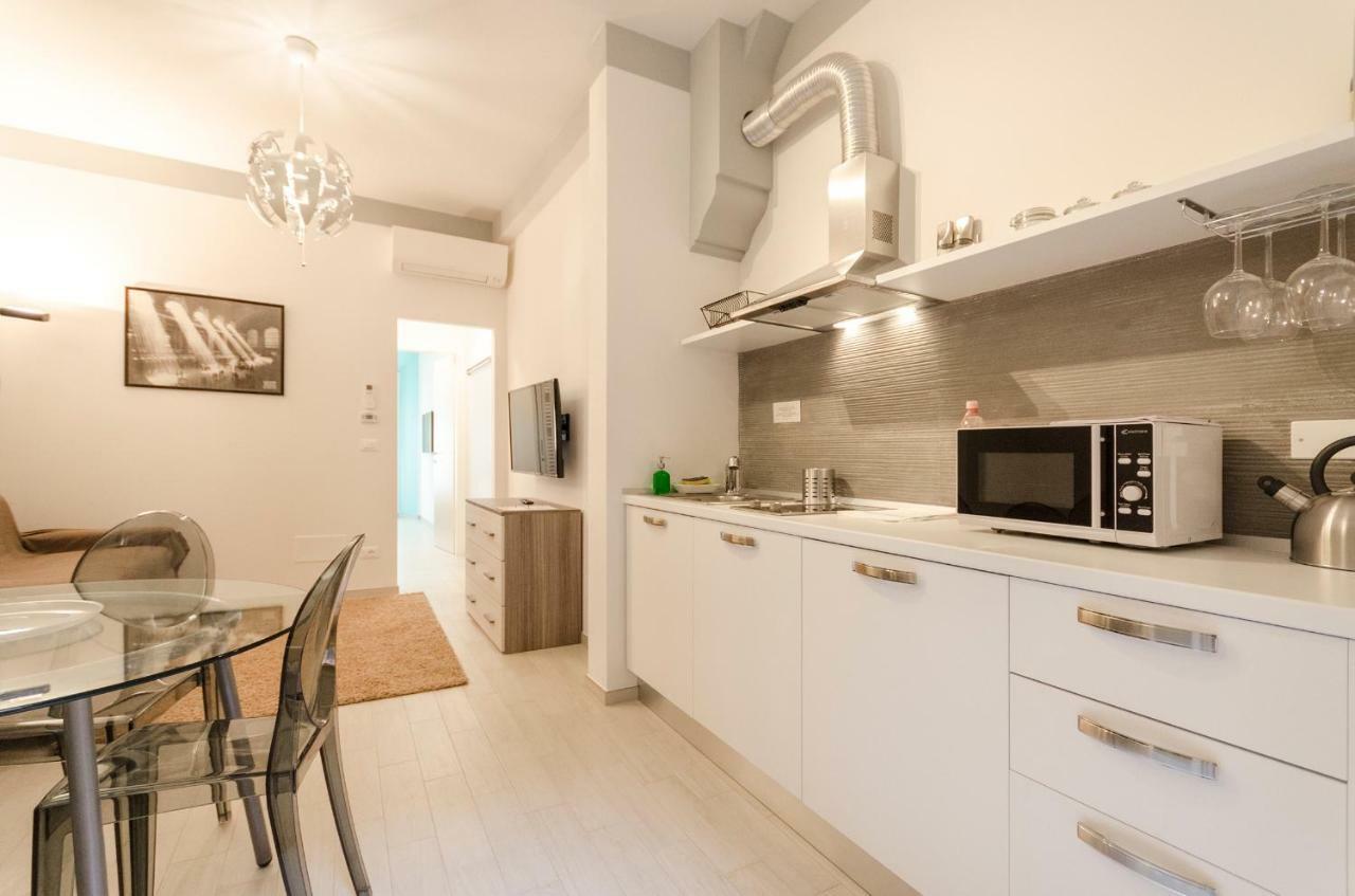 Le Torri Suite, Davanzale Vista Due Torri Bologna Eksteriør billede
