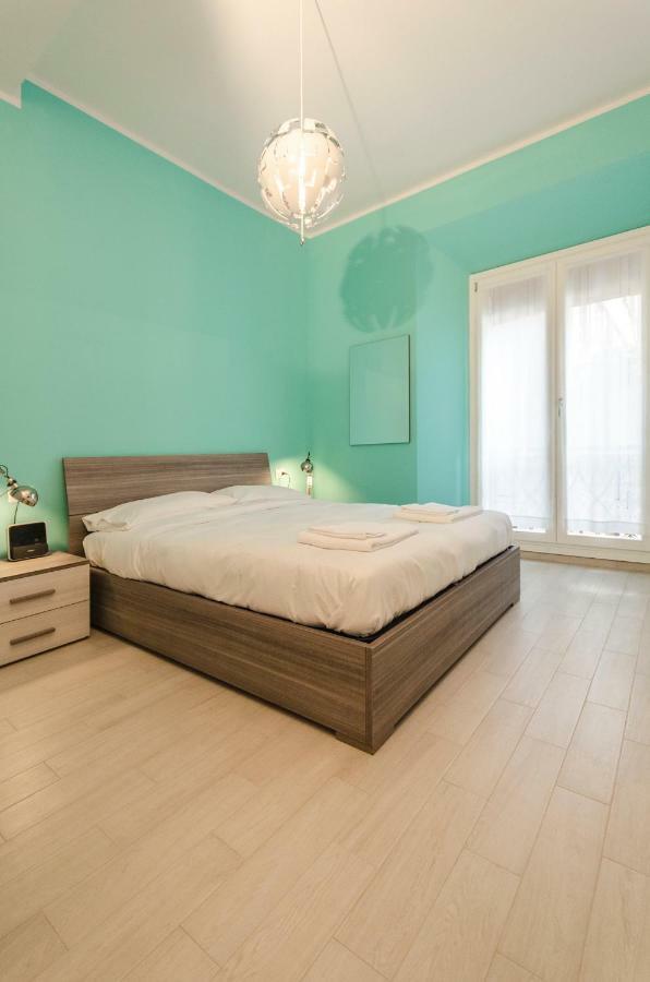 Le Torri Suite, Davanzale Vista Due Torri Bologna Eksteriør billede